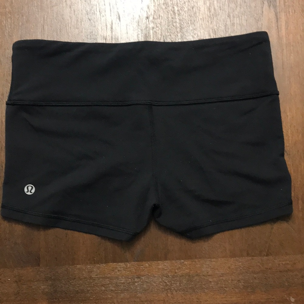 Lulu lemon yoga athletic shorts